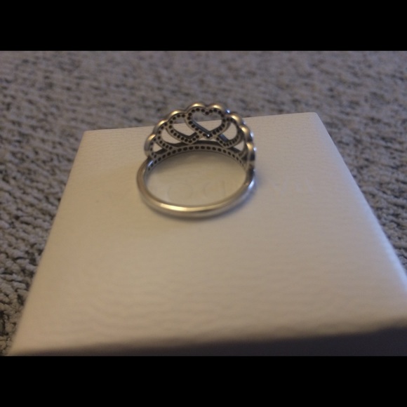 Pandora crown of hearts ring. 📛.  Sold 📛 - Picture 4 of 4